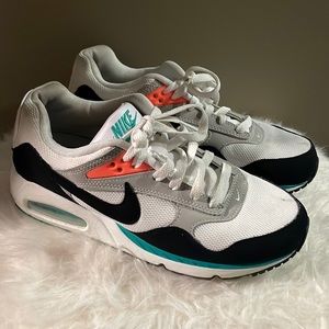Women’s Nike Air Max Correlate Shoes Size 8